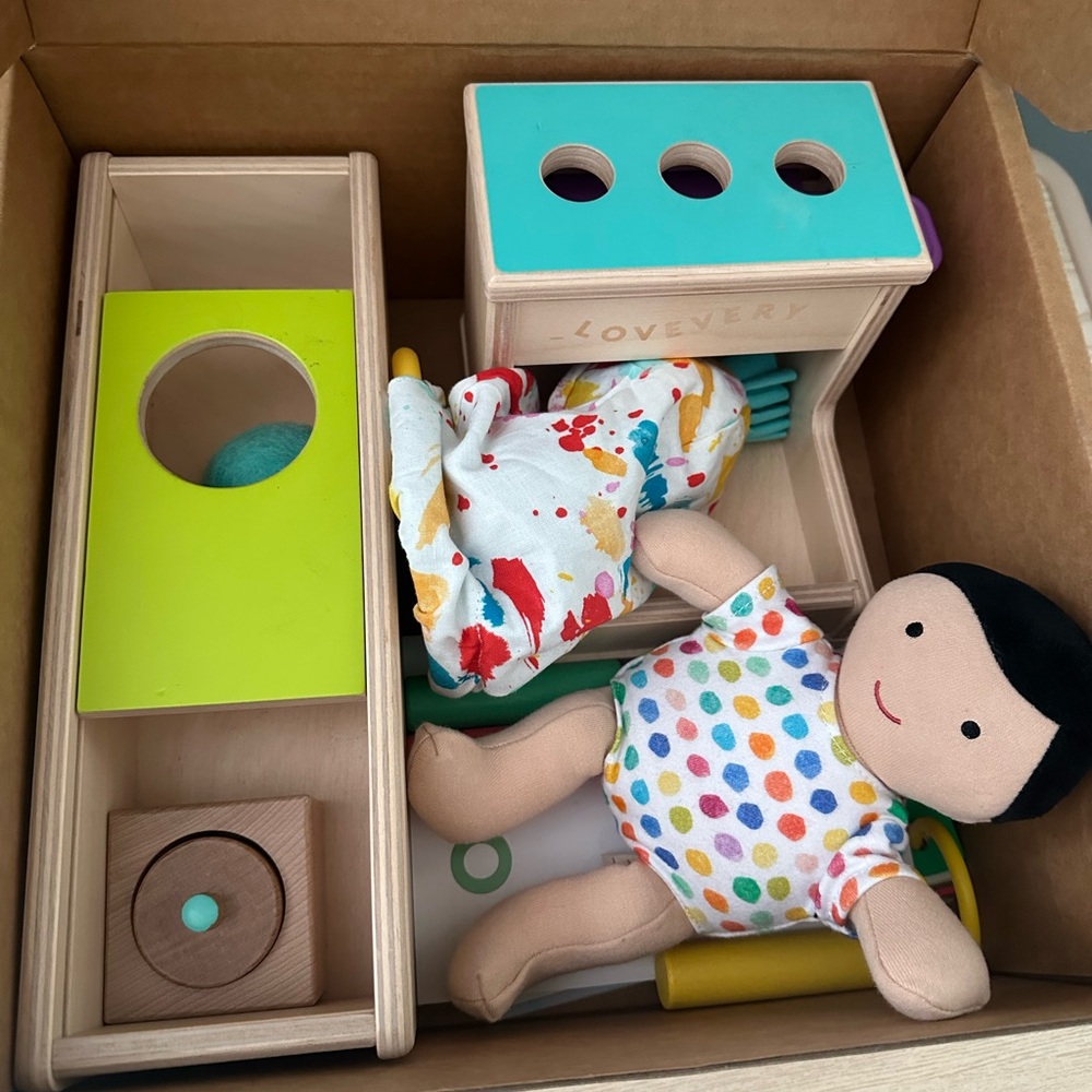Lovevery - 11 & 12 month set The Thinker Montessori play